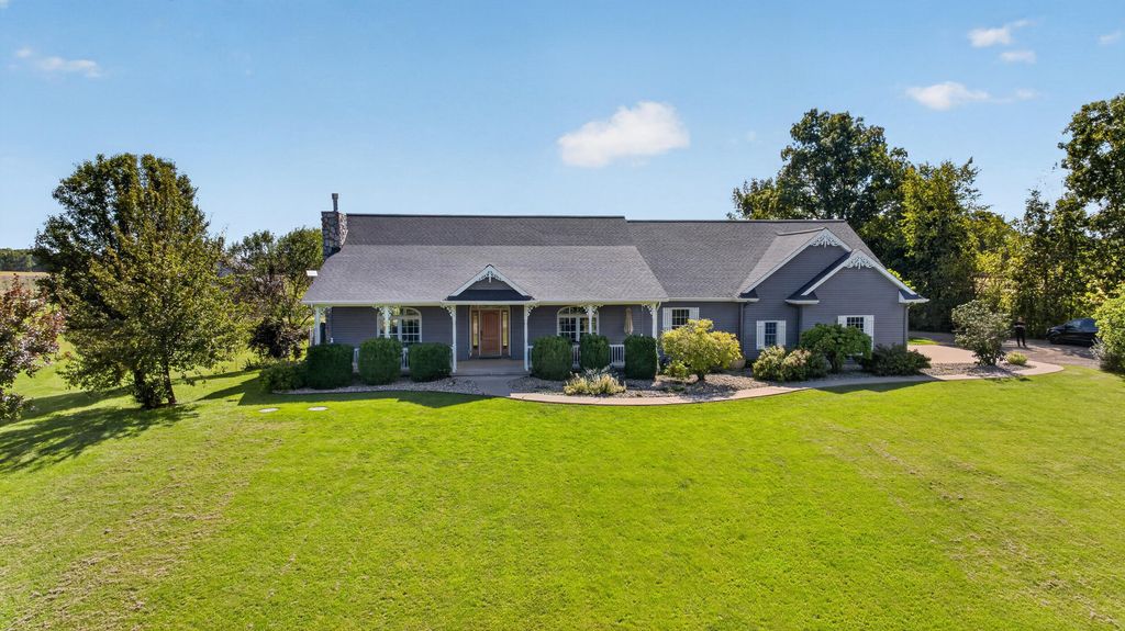17485 Raymond Road, Addison