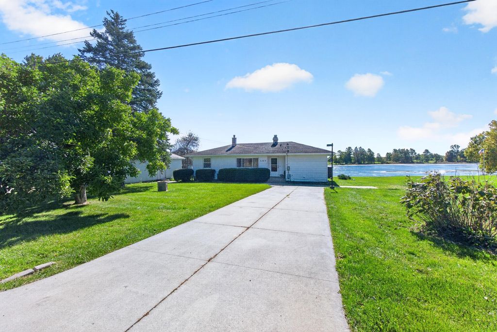 555 Norvell Beach Drive, Brooklyn