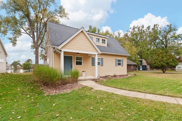 4547 Round Lake Hwy, Woodstock township