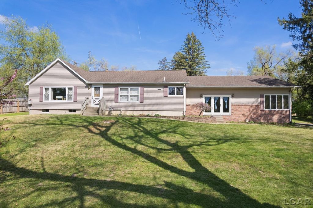 1795 Howell Hwy, Adrian township