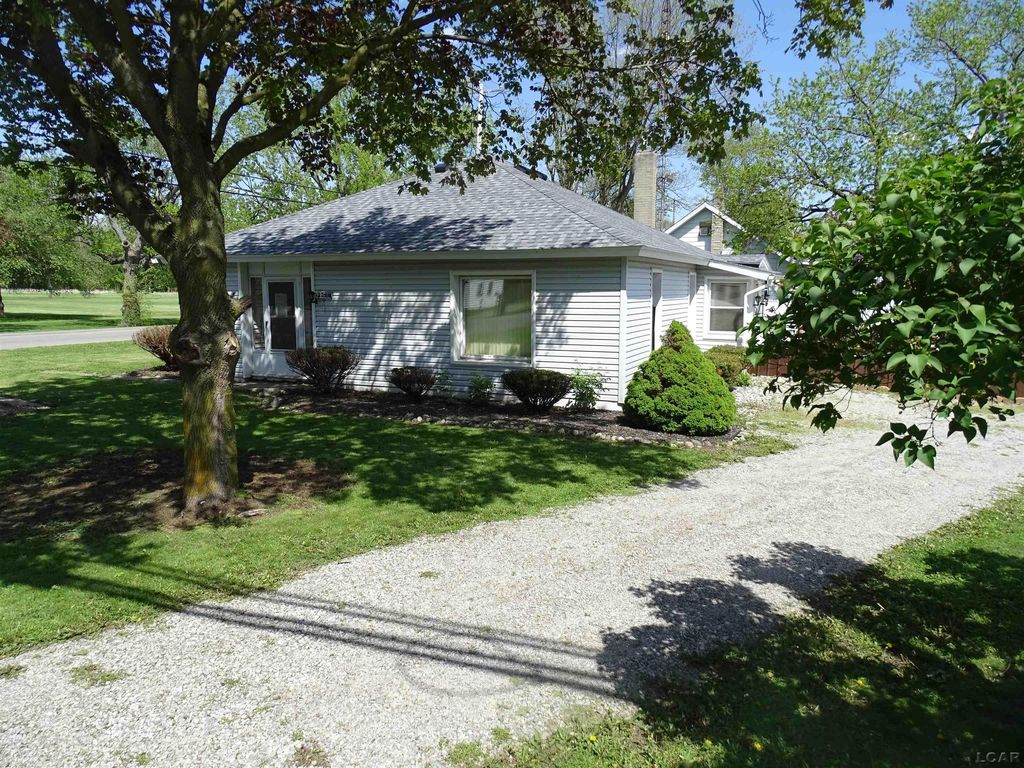 2729 Bent Oak Ave, Adrian township