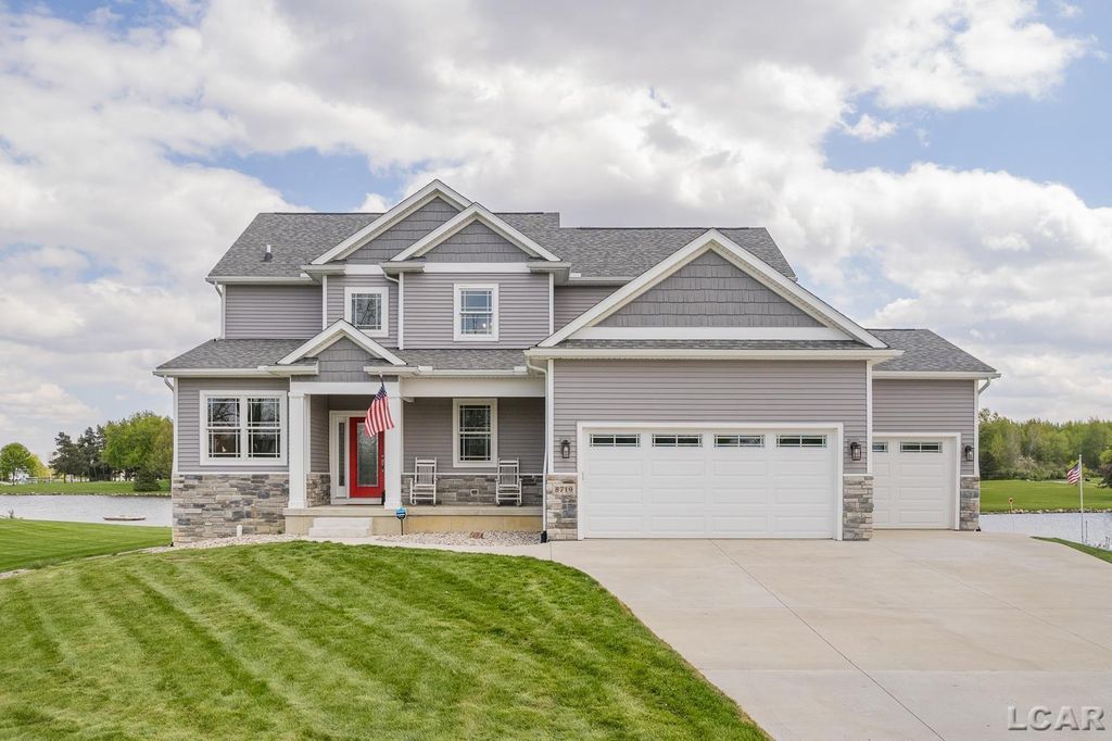 8719 Castlebar Ln, Cambridge township