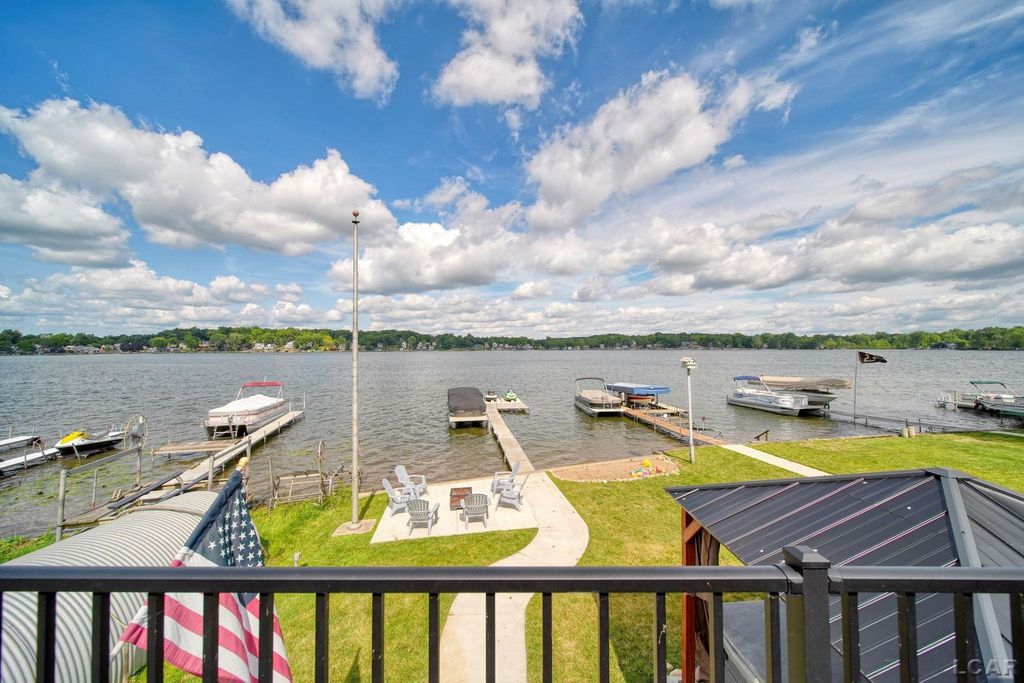 7296 Walnut Hill Rd, Woodstock township