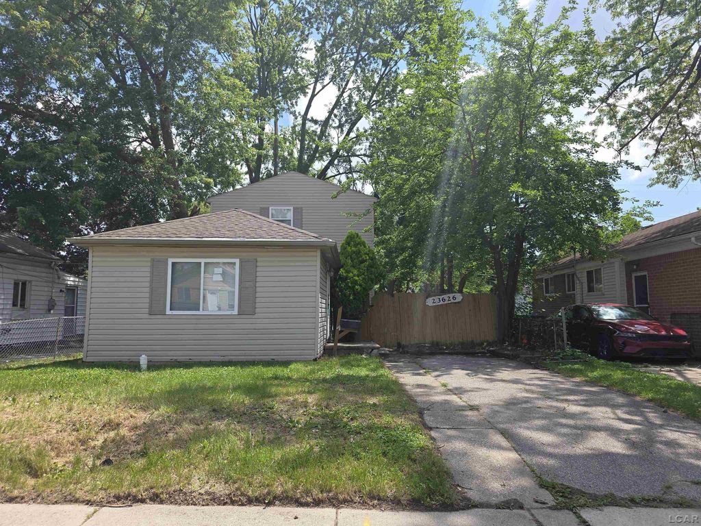 23626 Stewart Ave, Warren city