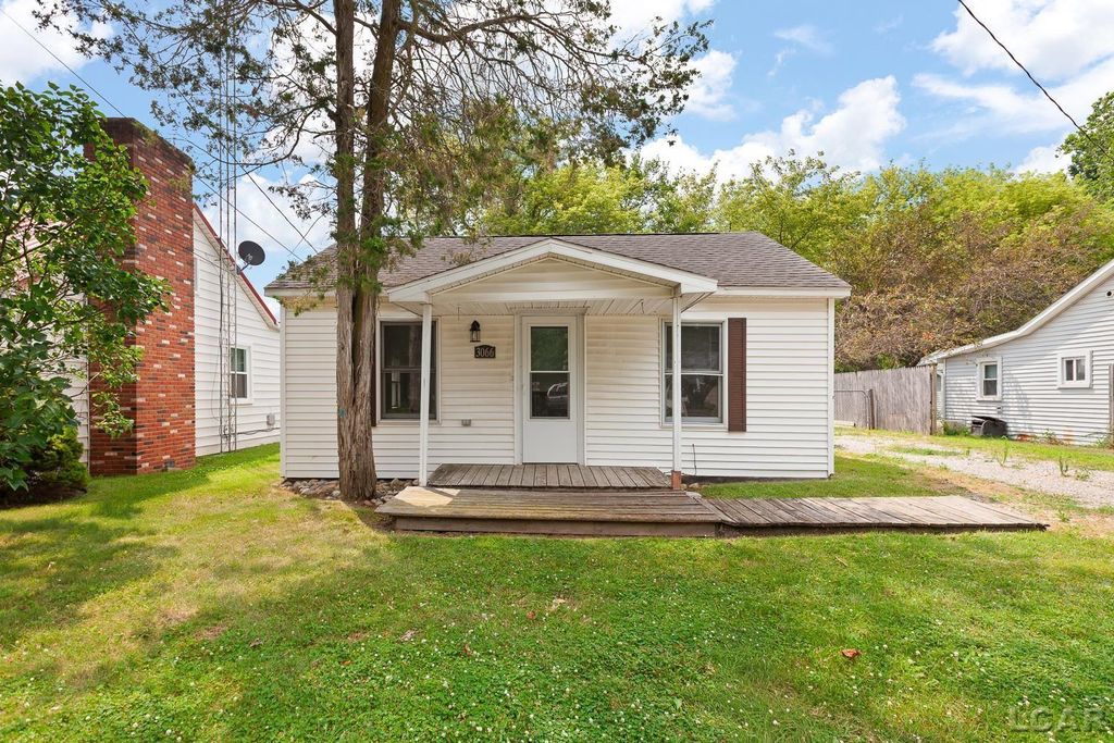 3066 Bent Oak Hwy, Adrian township