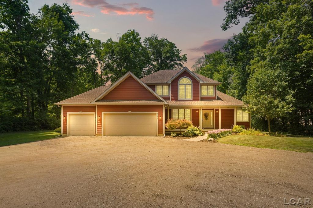 2850 Lee Marie Dr, Adrian township