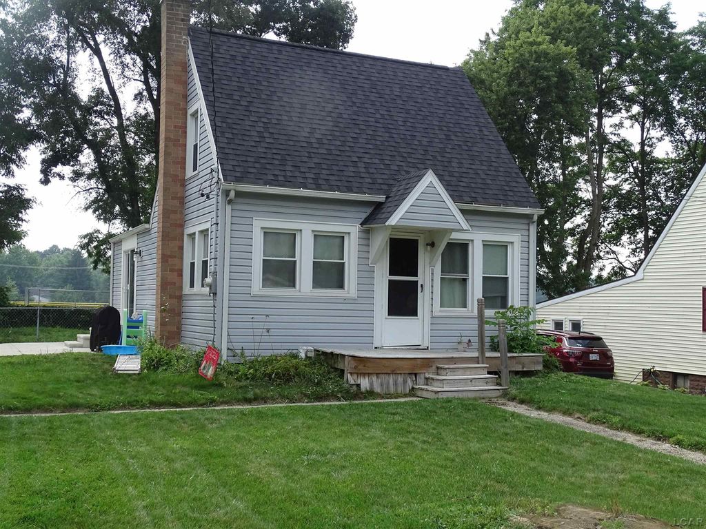 110 Berry St, Summit township