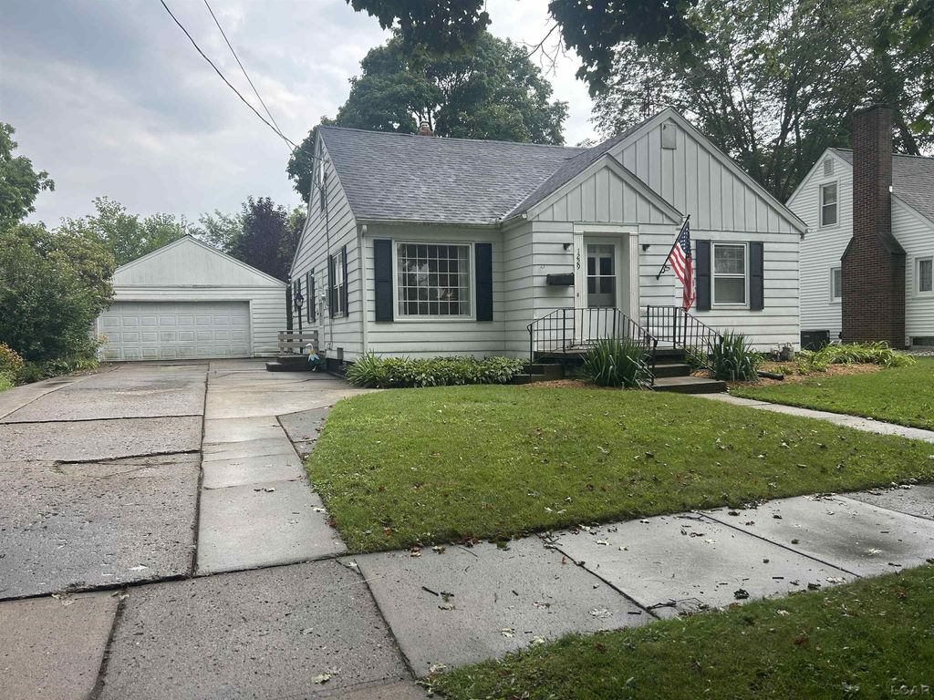 1229 University Ave, Adrian city