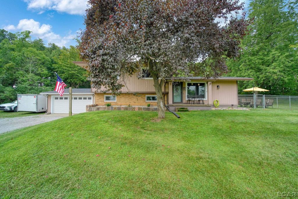 400 Willow Lake Rd, Addison village