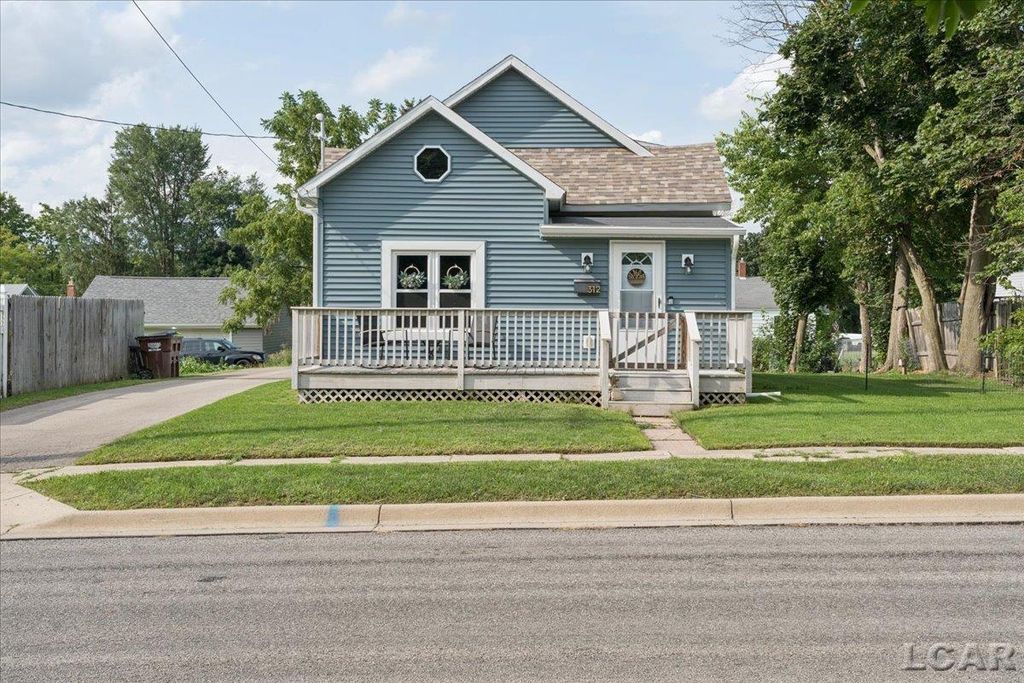 312 W Summit St, Adrian city