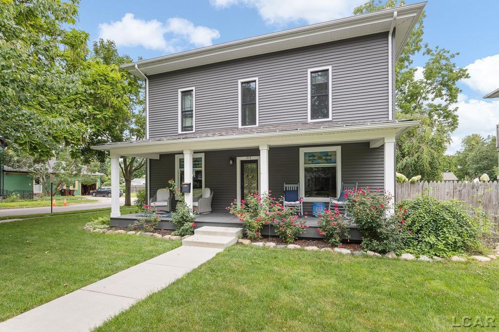 215 W Shawnee St, Tecumseh city
