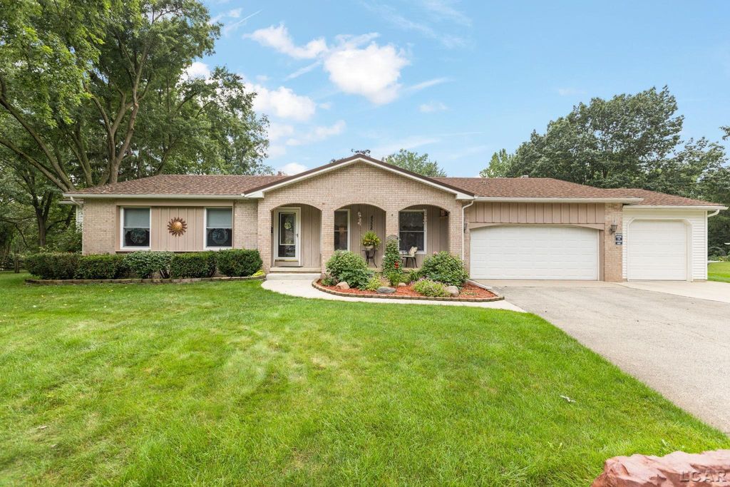 4328 Radcliffe Ct, Raisin township