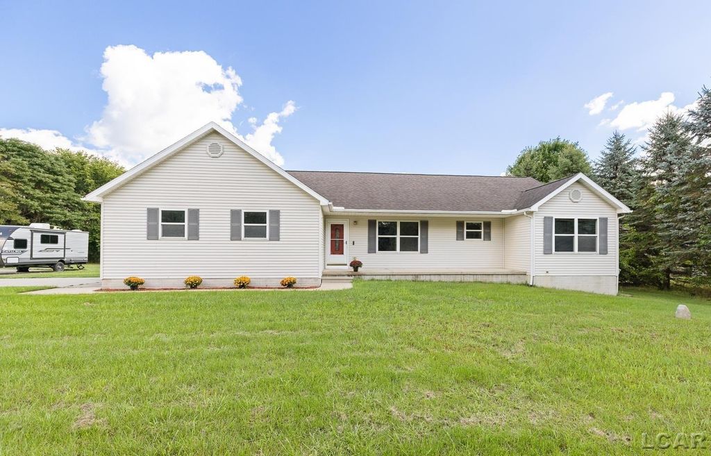 3995 Rogers Hwy, Raisin township