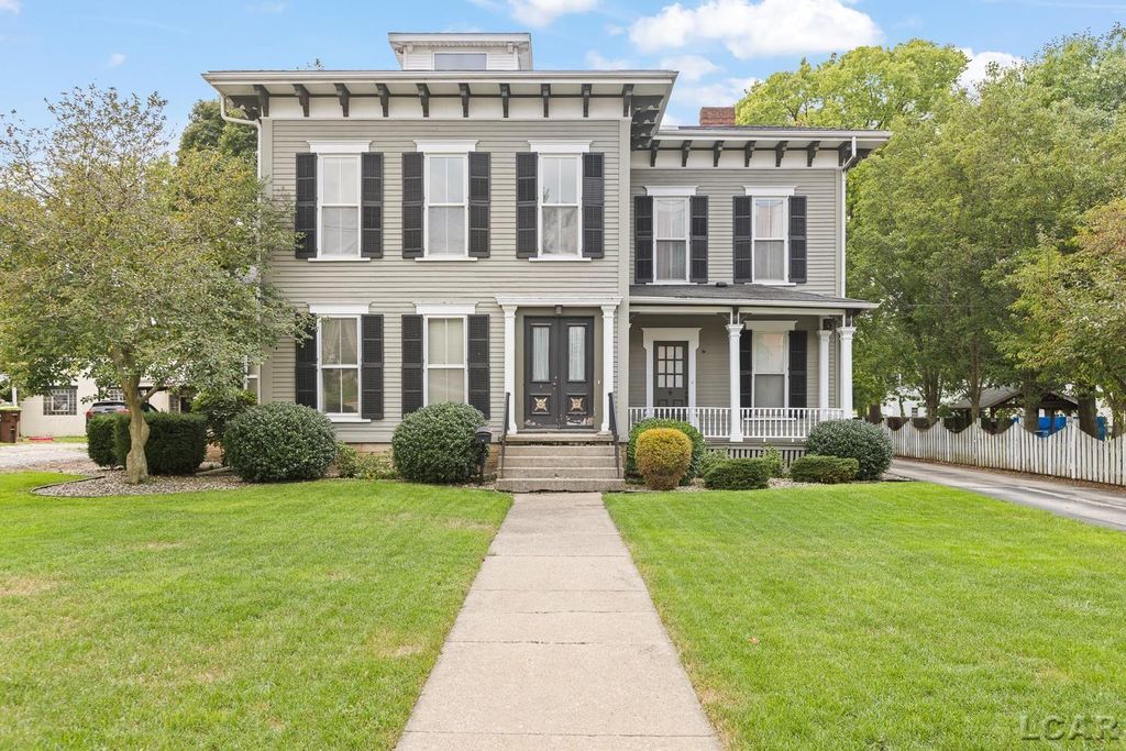 222 E Maumee St, Adrian