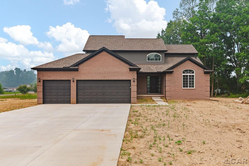 2230 Congressional Ln, Grass Lake