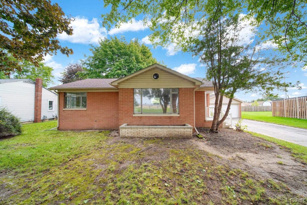 2937 Airport Rd, Adrian