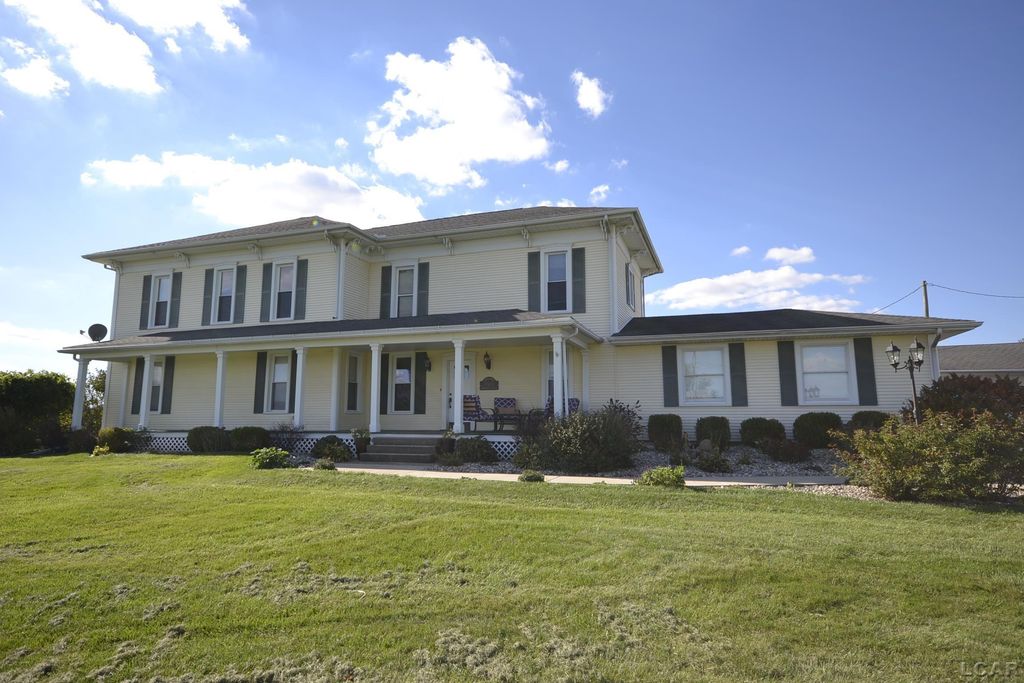 11230 Tecumseh Macon Rd, Clinton