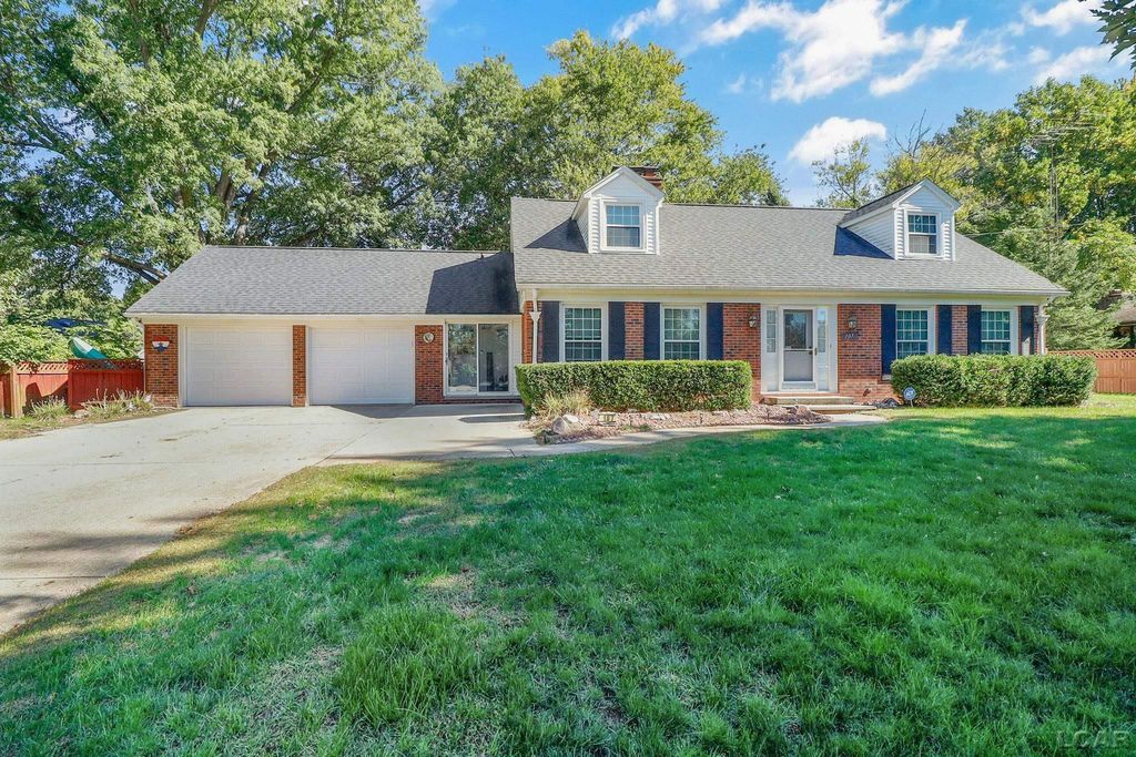107 Haas Dr, Blissfield