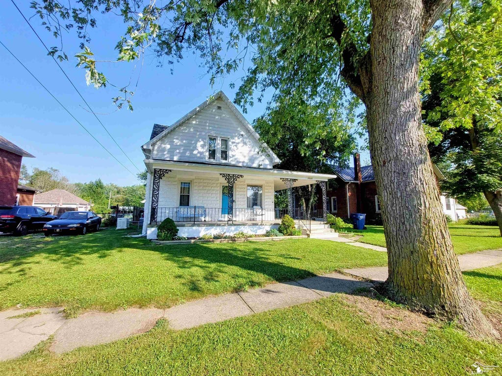 9306 Raisin St, Maybee village