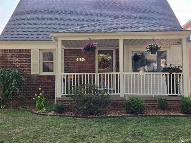 9876 Hubert St, Allen Park city