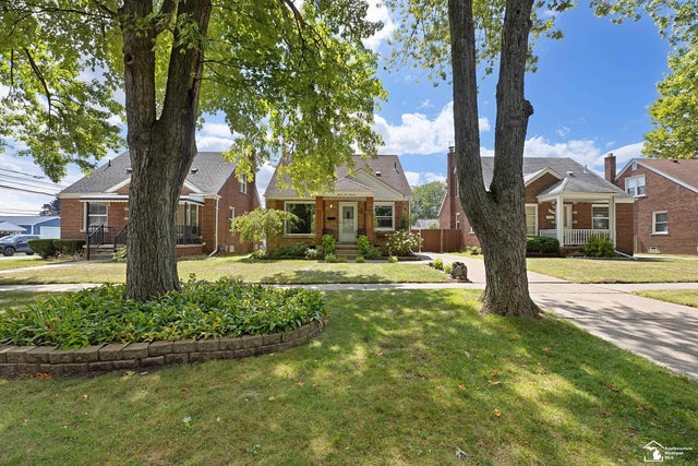 15213 Champaign Rd, Allen Park city