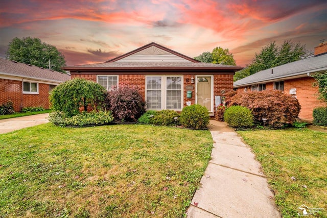 7954 Oak St, Taylor city