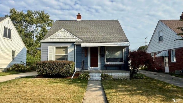 24800 Dartmouth St, Wayne city