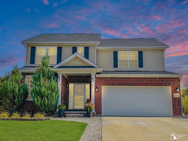 28543 Dawnridge Dr, Huron charter township