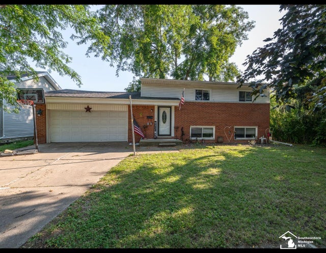 23469 Astrid Ln, Wayne city