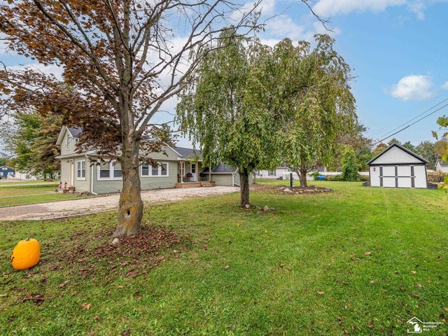 19248 Sterling St, Huron charter township