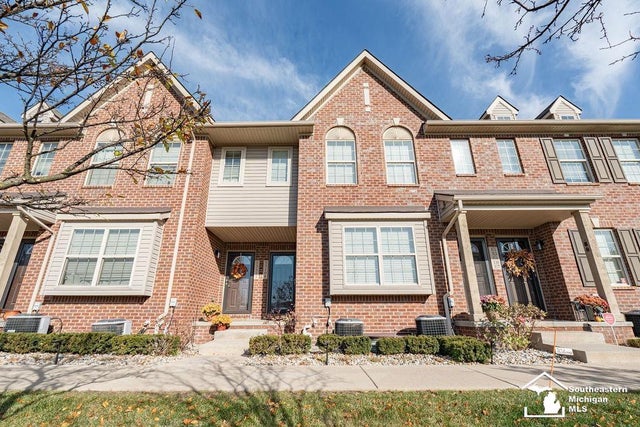 13109 Woodridge Cir, Plymouth charter township