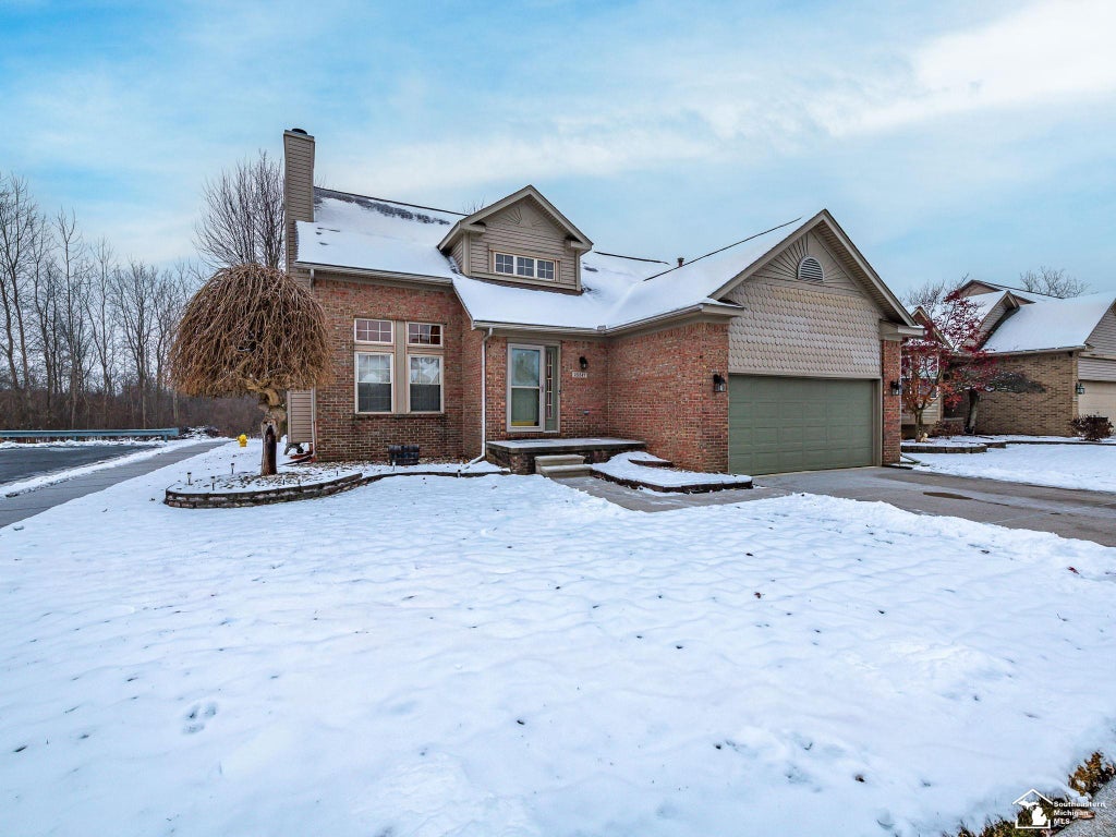 25247 Warren Dr, Brownstown charter township