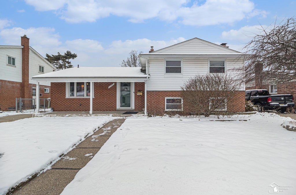 2268 Minerva, Westland city