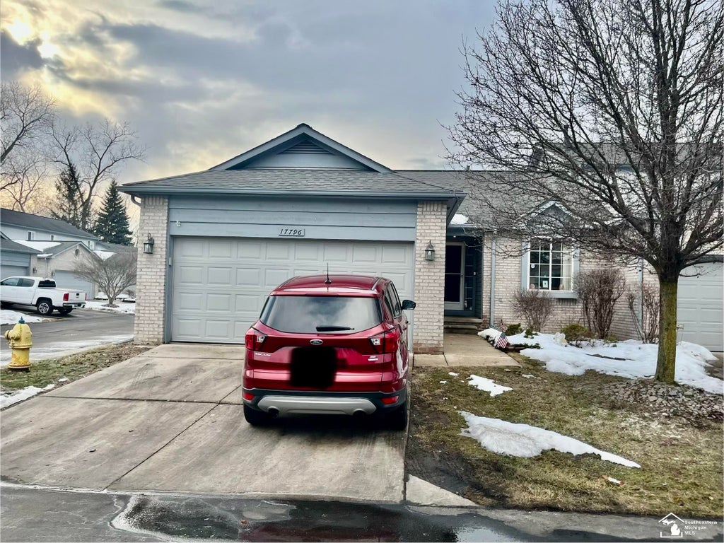 17796 Bobwhite Ct, Brownstown charter township