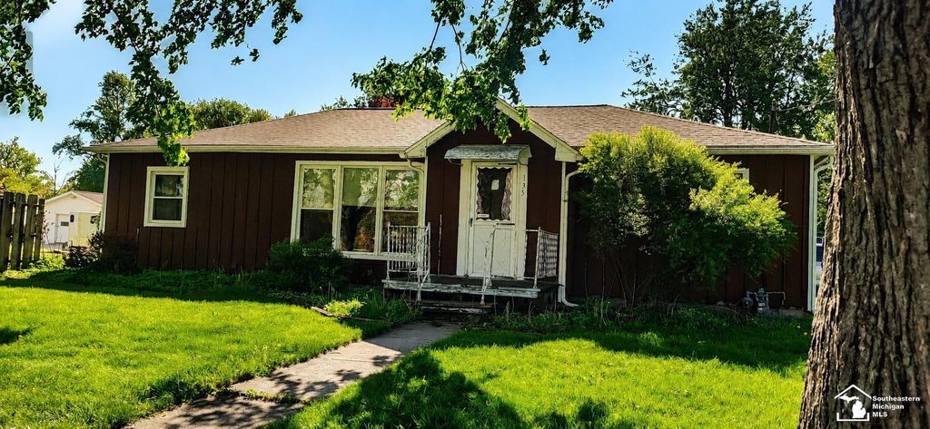 135 Salisbury Sts, Morenci city
