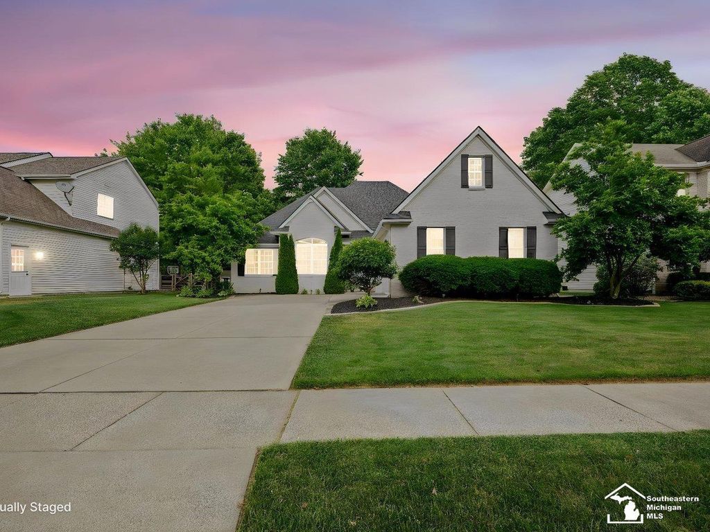 3498 Quail Hollow Dr, Bedford township