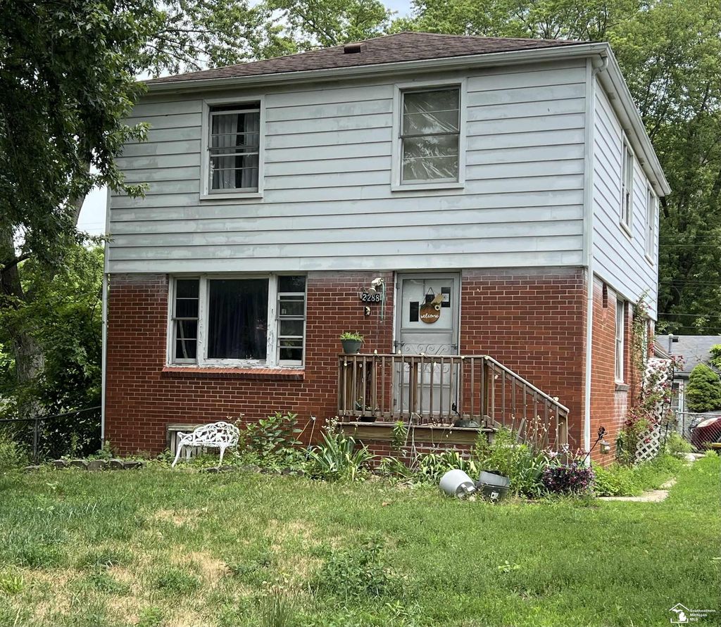 2288 Vivian Rd, Frenchtown township