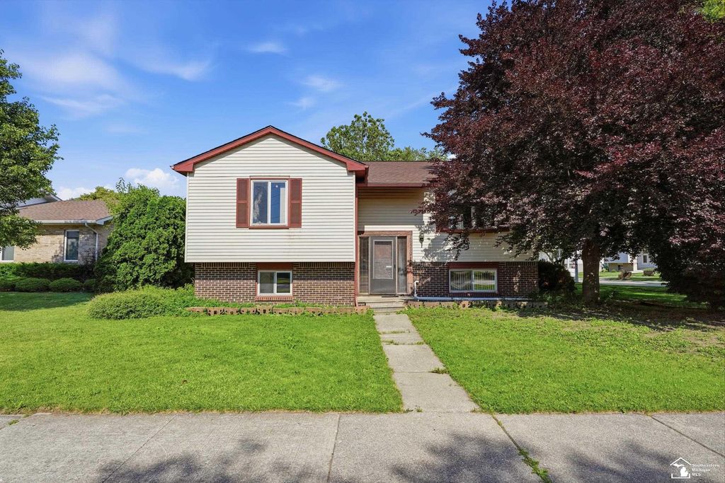 24539 Westpoint Ave, Brownstown charter township
