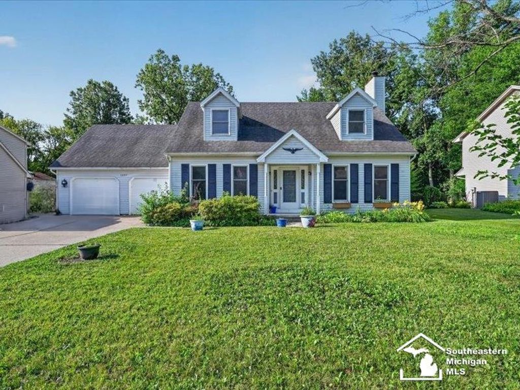 1257 Rutledge Dr, Bedford township