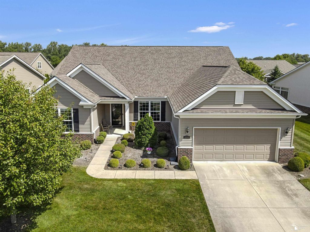 23930 Montague Dr, Brownstown charter township