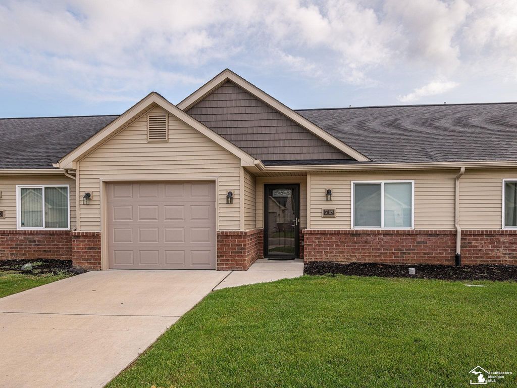 5102 Volterra Dr, Monroe charter township