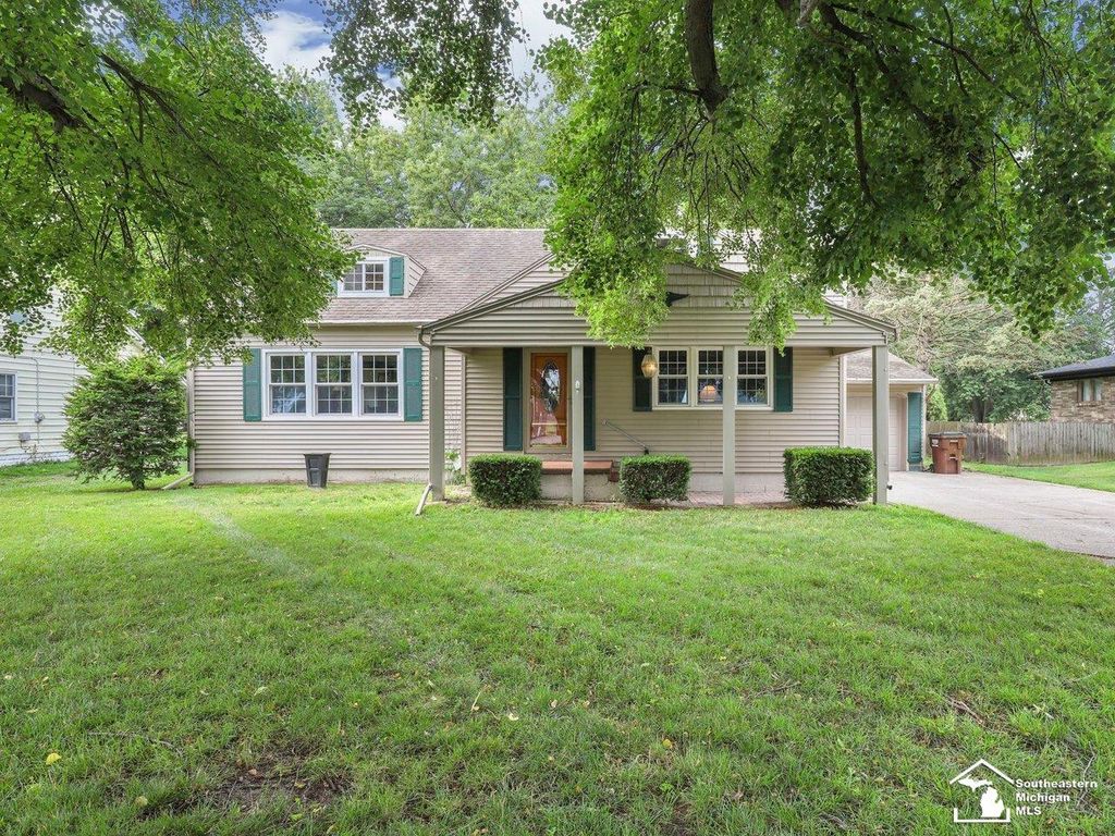 2033 Wilson Dr, Erie township