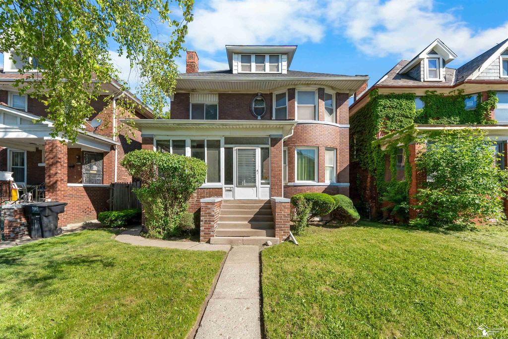 4392 Pacific St, Detroit city