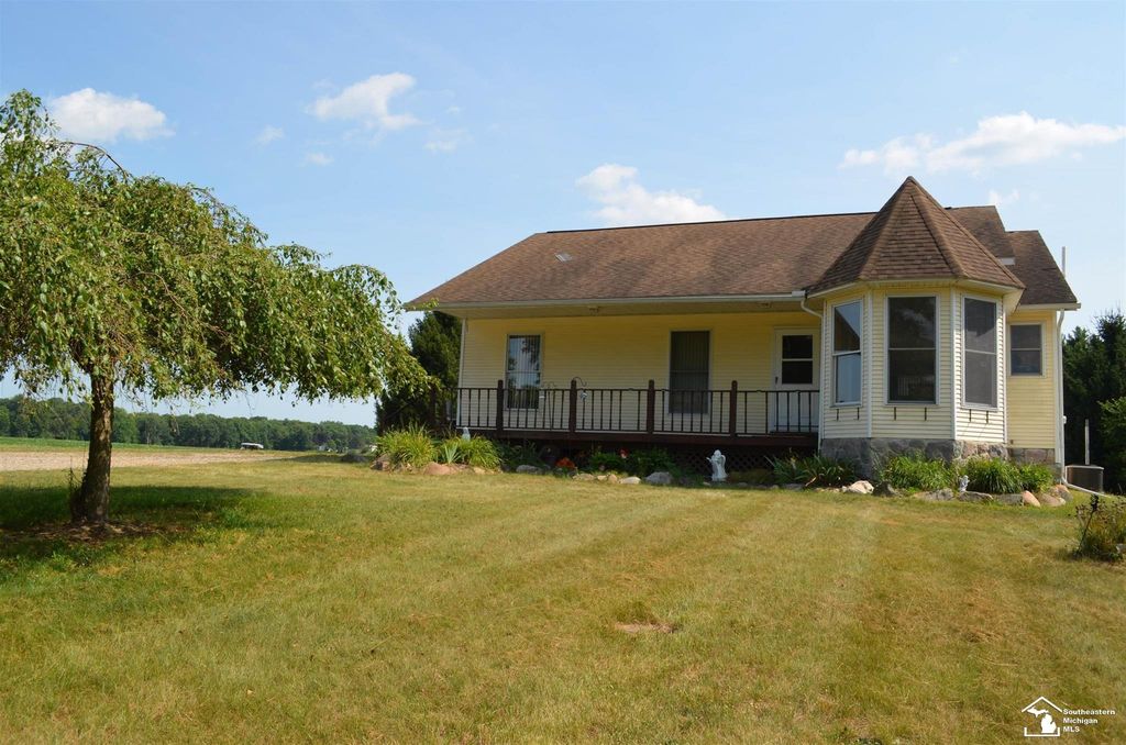 2977 Oakley Rd, Ingham township