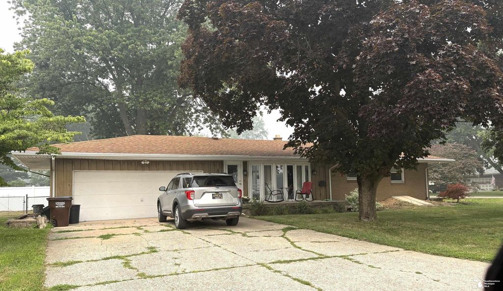 5043 Brentwood Dr, Monroe charter township