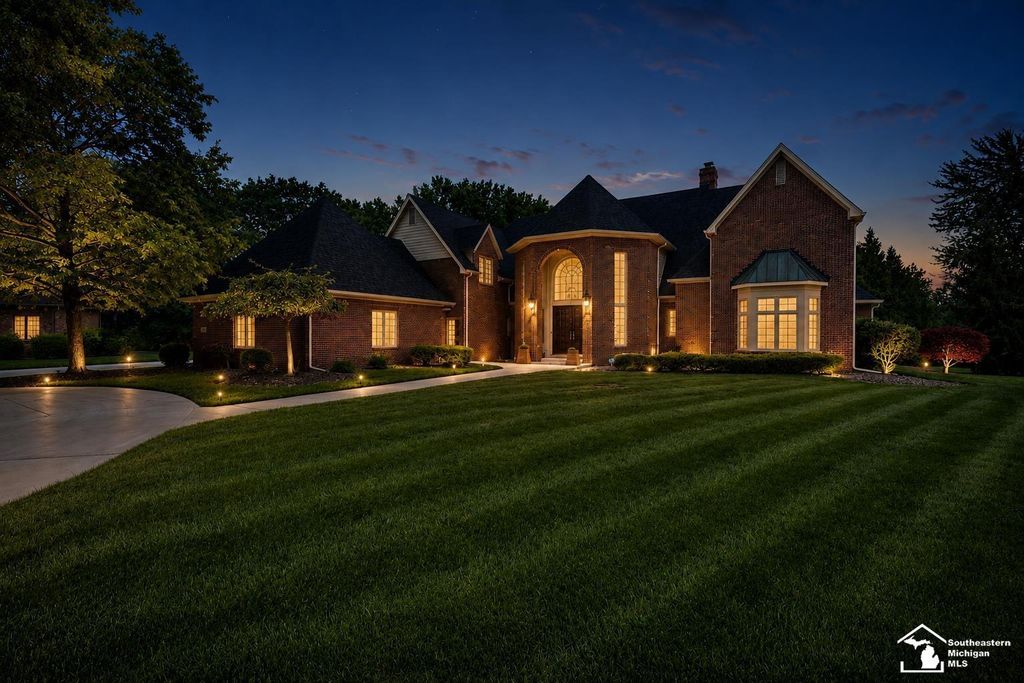 5481 Teakwood Dr, Monroe charter township