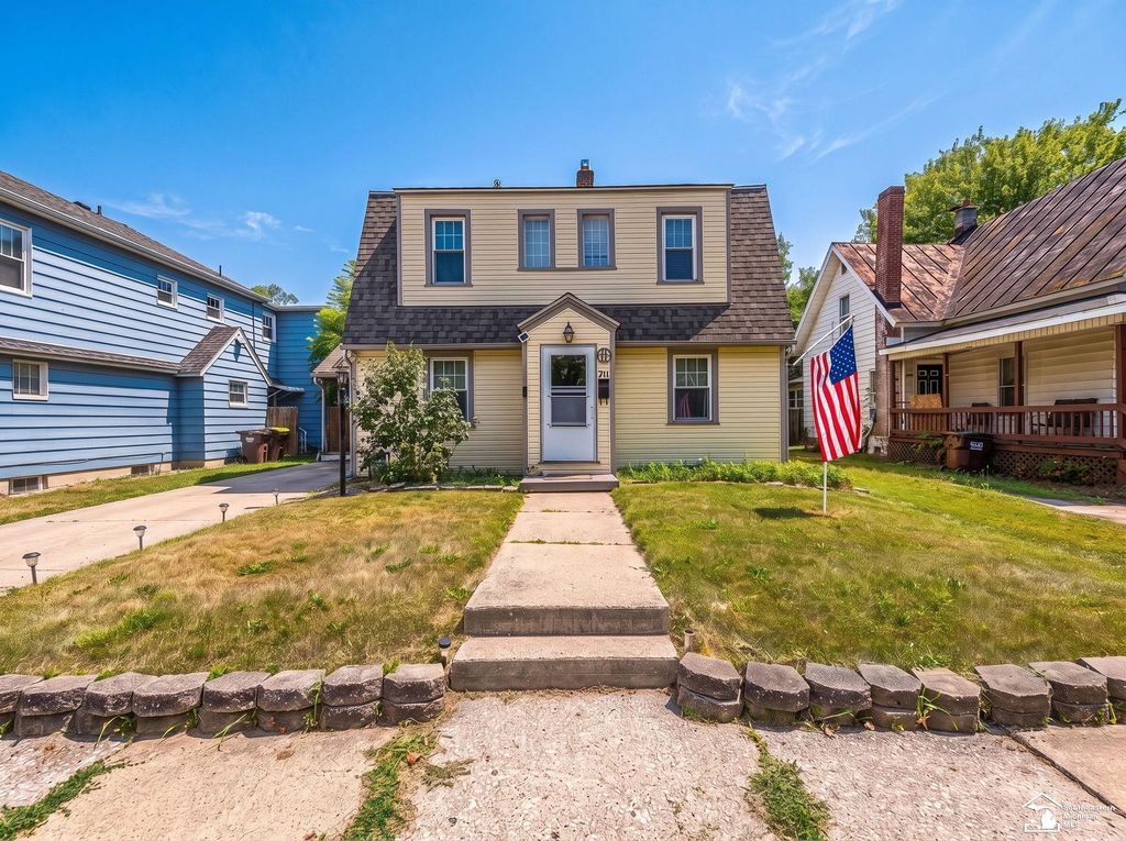 711 Harrison St, Monroe city