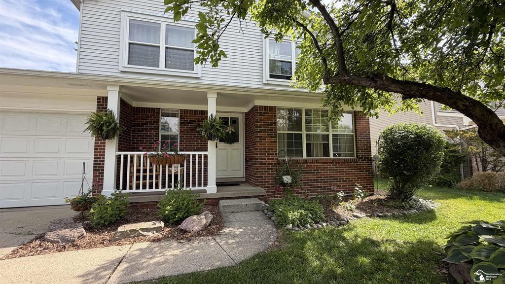 5247 Applewood Dr, Ypsilanti charter township