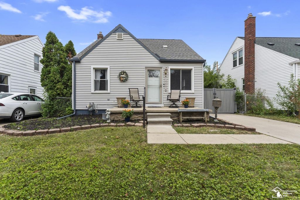 14896 Euclid Ave, Allen Park city