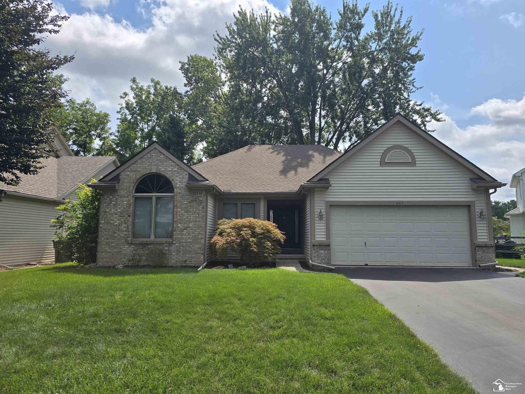 885 Hickory Creek Dr, Unknown City